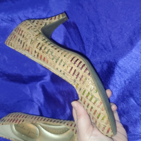 Amelia Grace cork 2" heels pumps 6.5 - Picture 5 of 9